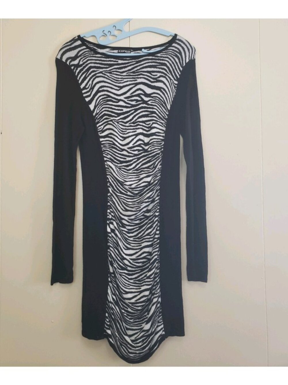 Express Women S Mini Sweater Dress Zebra Ruched Panel Black Rayon Lightweight